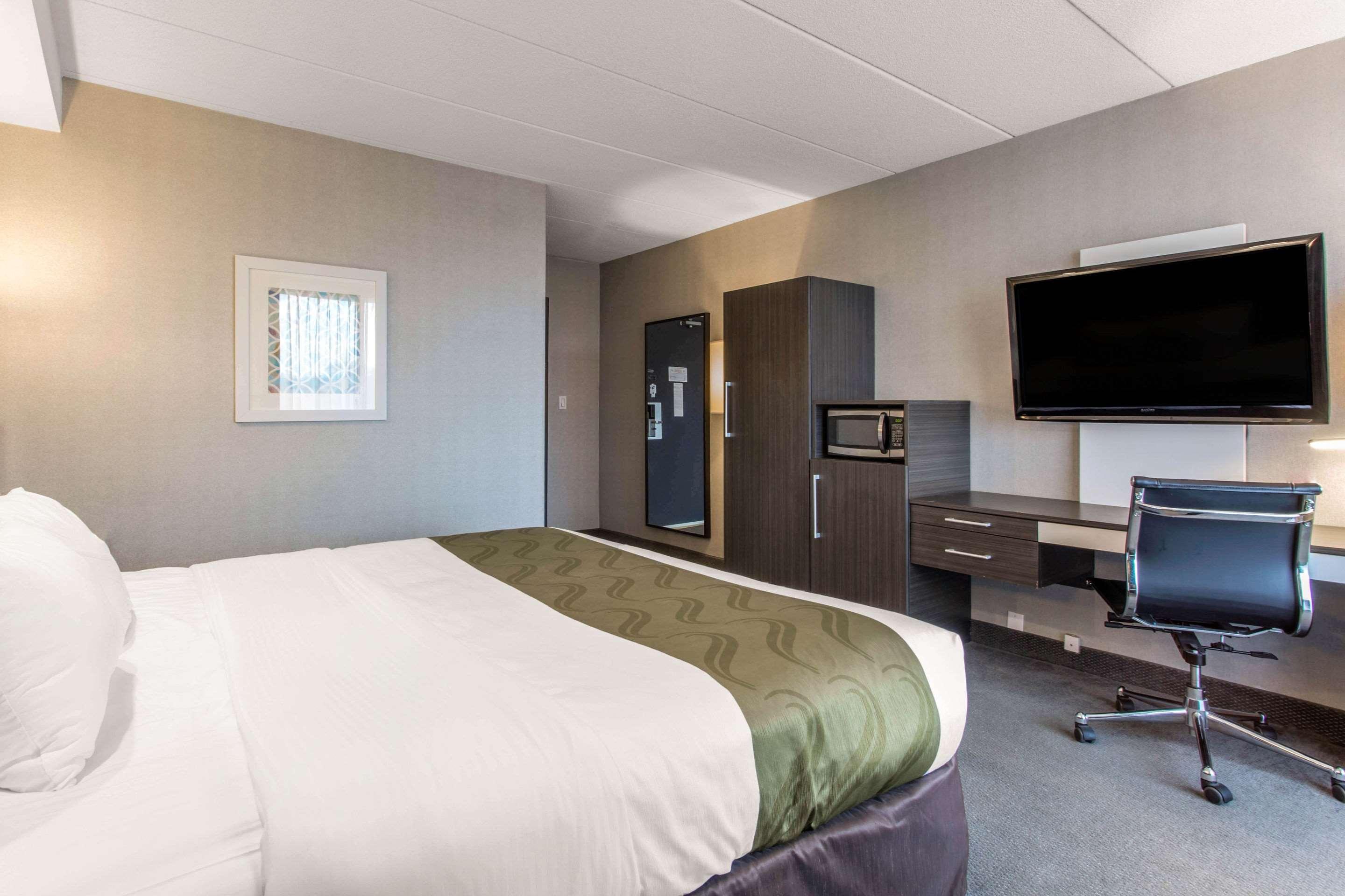 Quality Inn West Springfield Kültér fotó