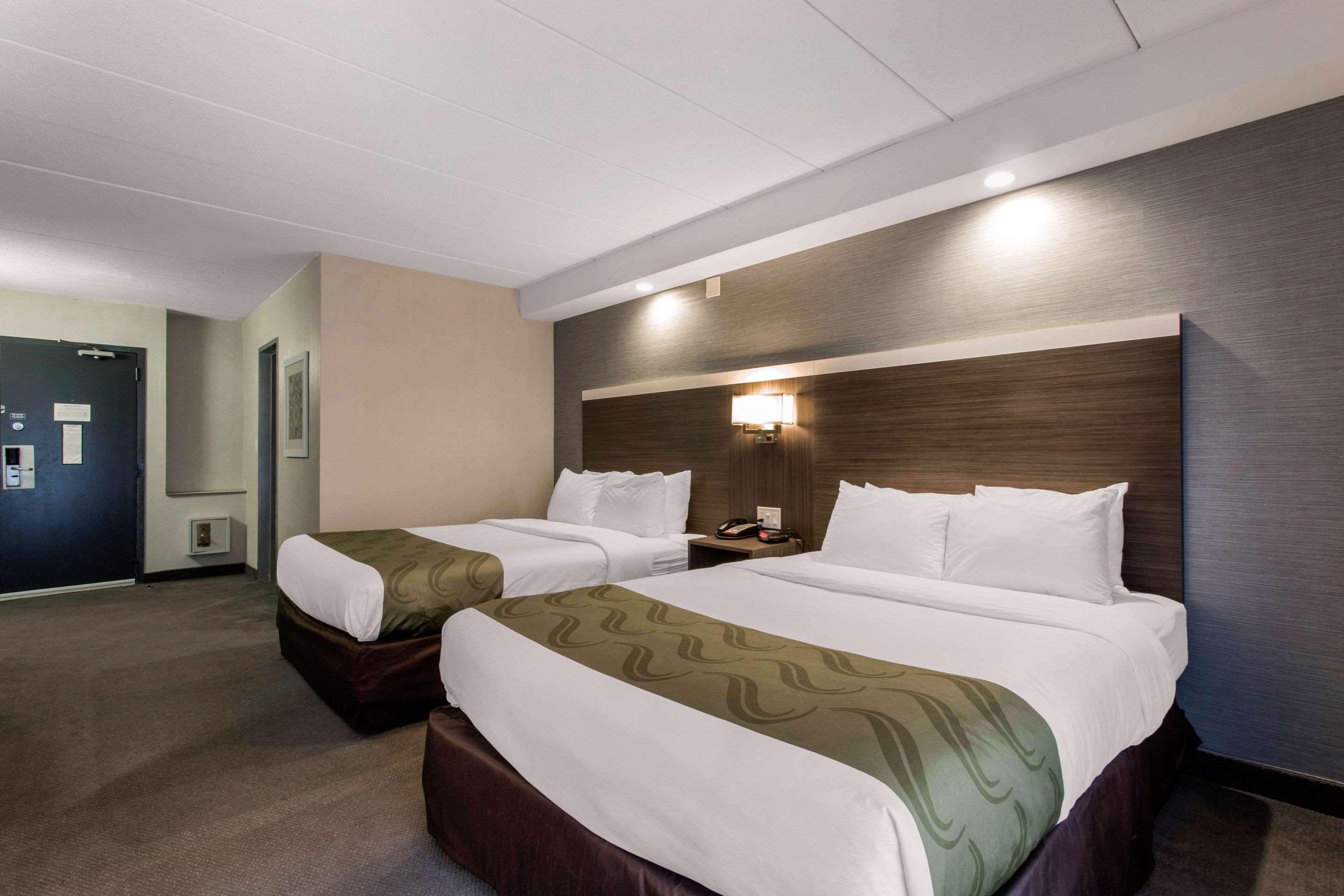Quality Inn West Springfield Kültér fotó