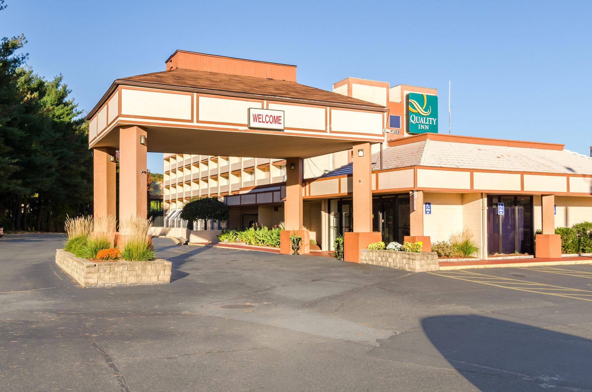 Quality Inn West Springfield Kültér fotó
