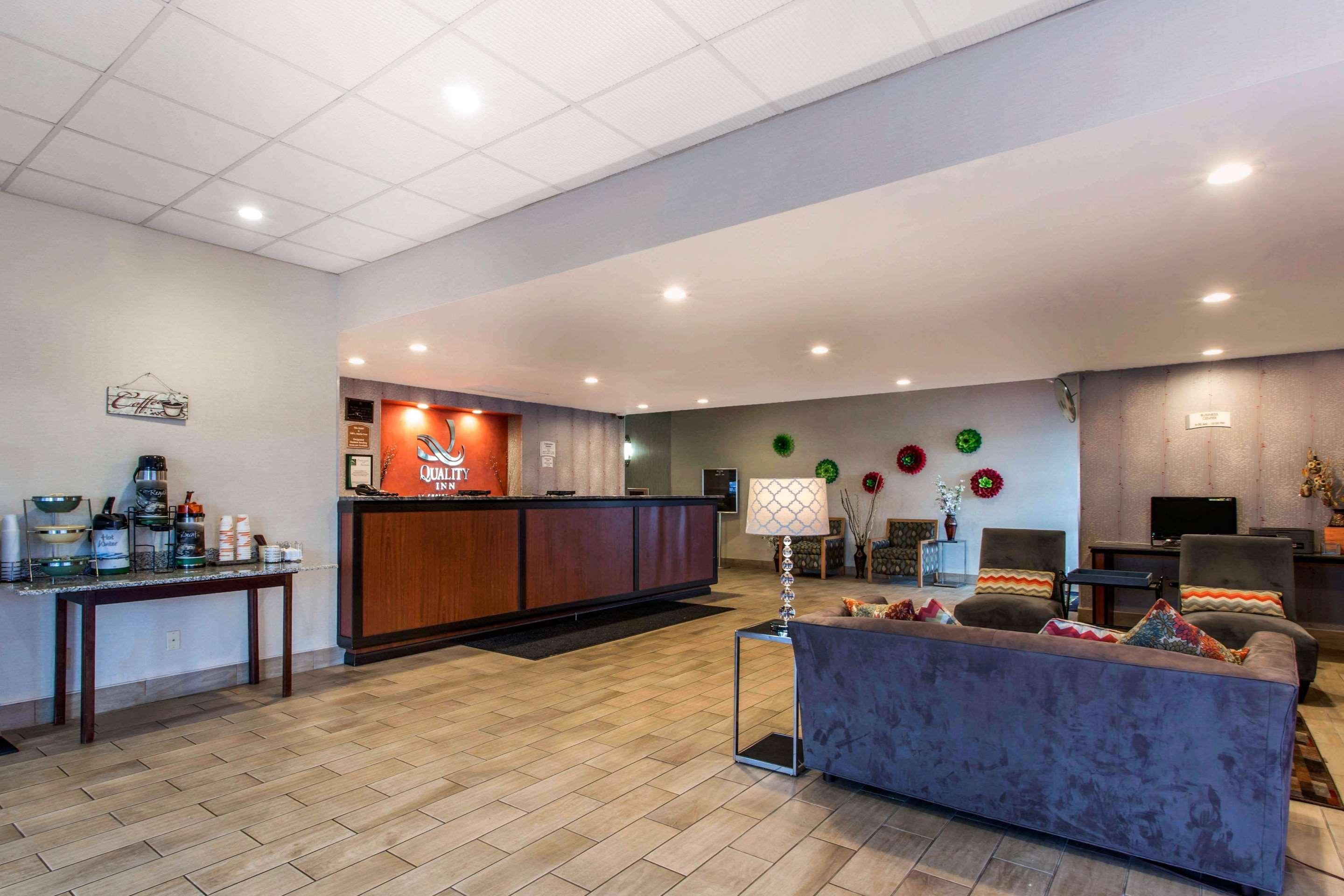 Quality Inn West Springfield Kültér fotó