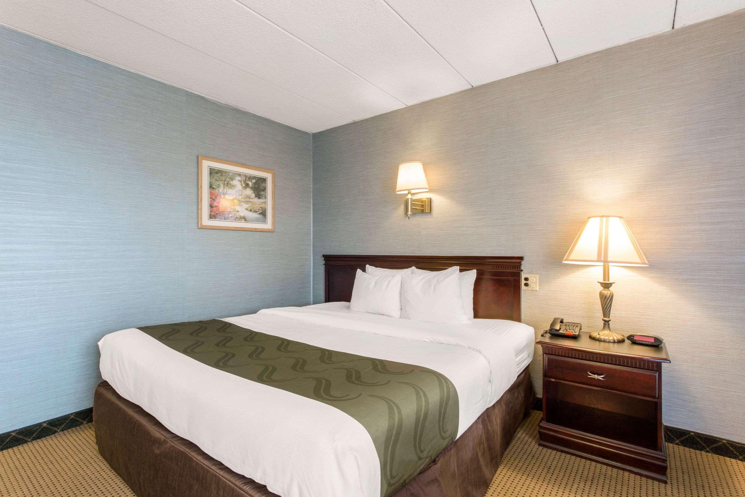 Quality Inn West Springfield Kültér fotó