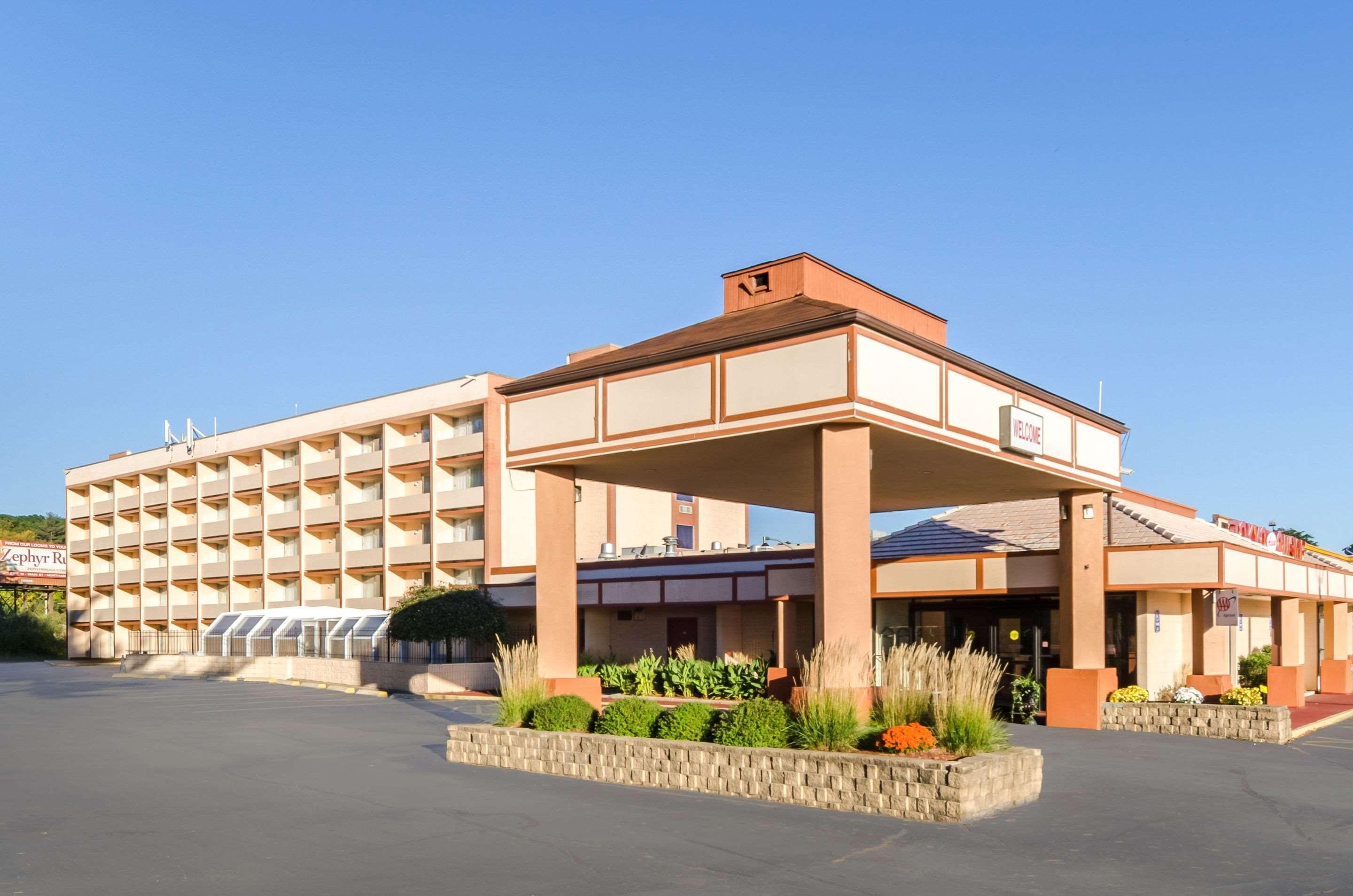 Quality Inn West Springfield Kültér fotó